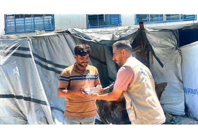 Gazze'de Sıcak Yemek Dağıtımlarımız Devam Ediyor - Görsel 1