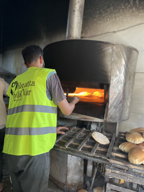 Gazze'de Ekmek Dağıtımlarımız Aralıksız Devam Ediyor - Görsel 1