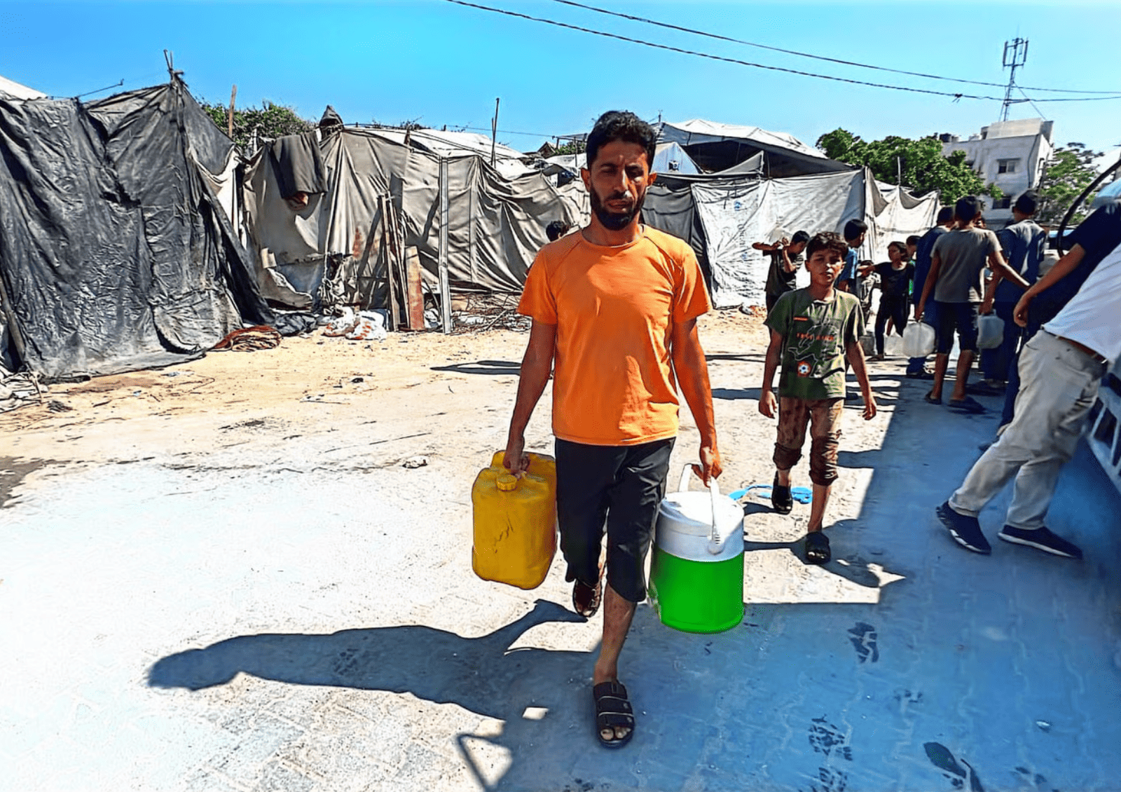 Gazze’ye Temiz Su Ulaşmaya Devam Ediyor