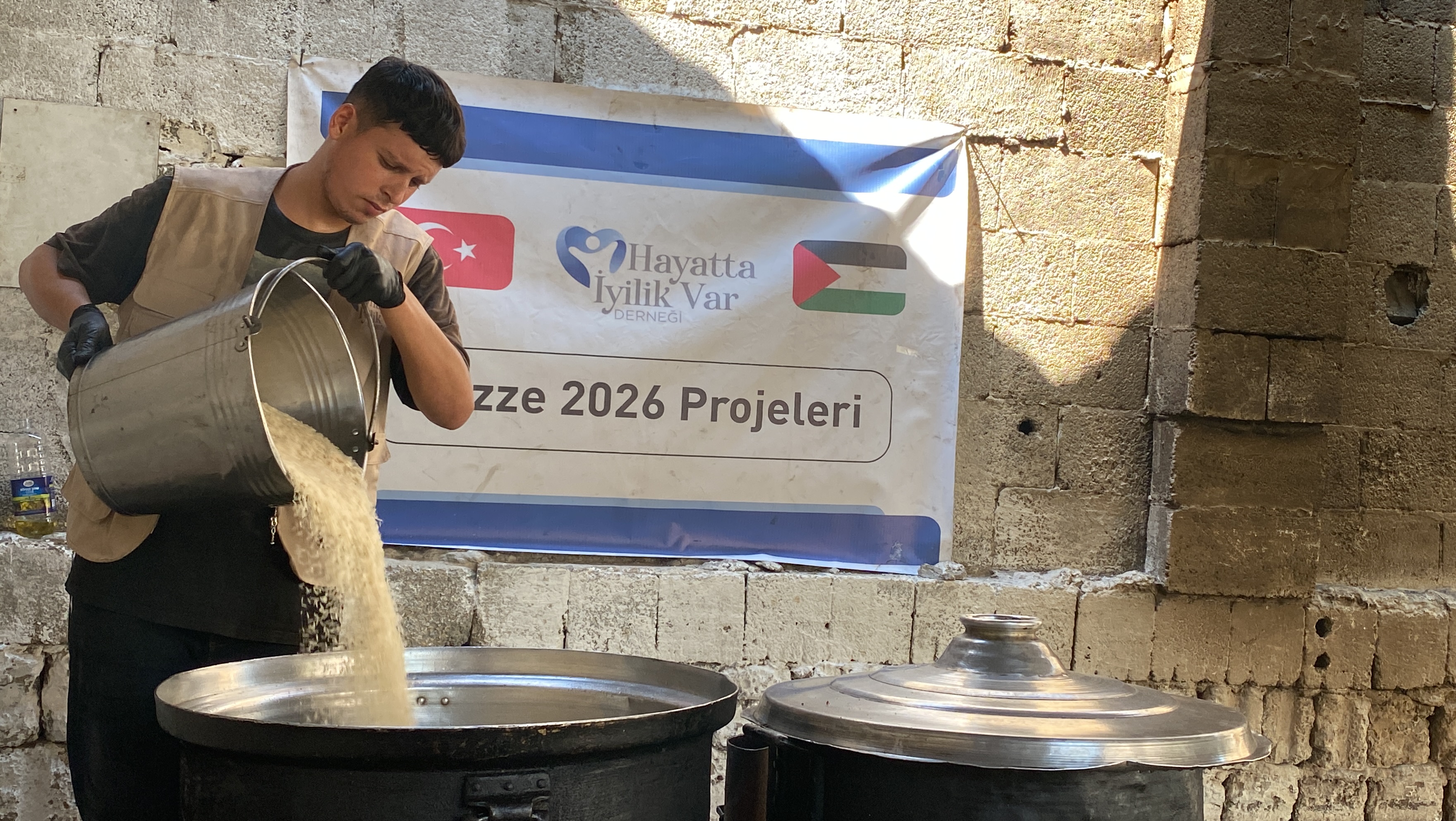 Gazze'de Sıcak Yemek Dağıtımlarımız Aralıksız Devam Ediyor - Görsel 4