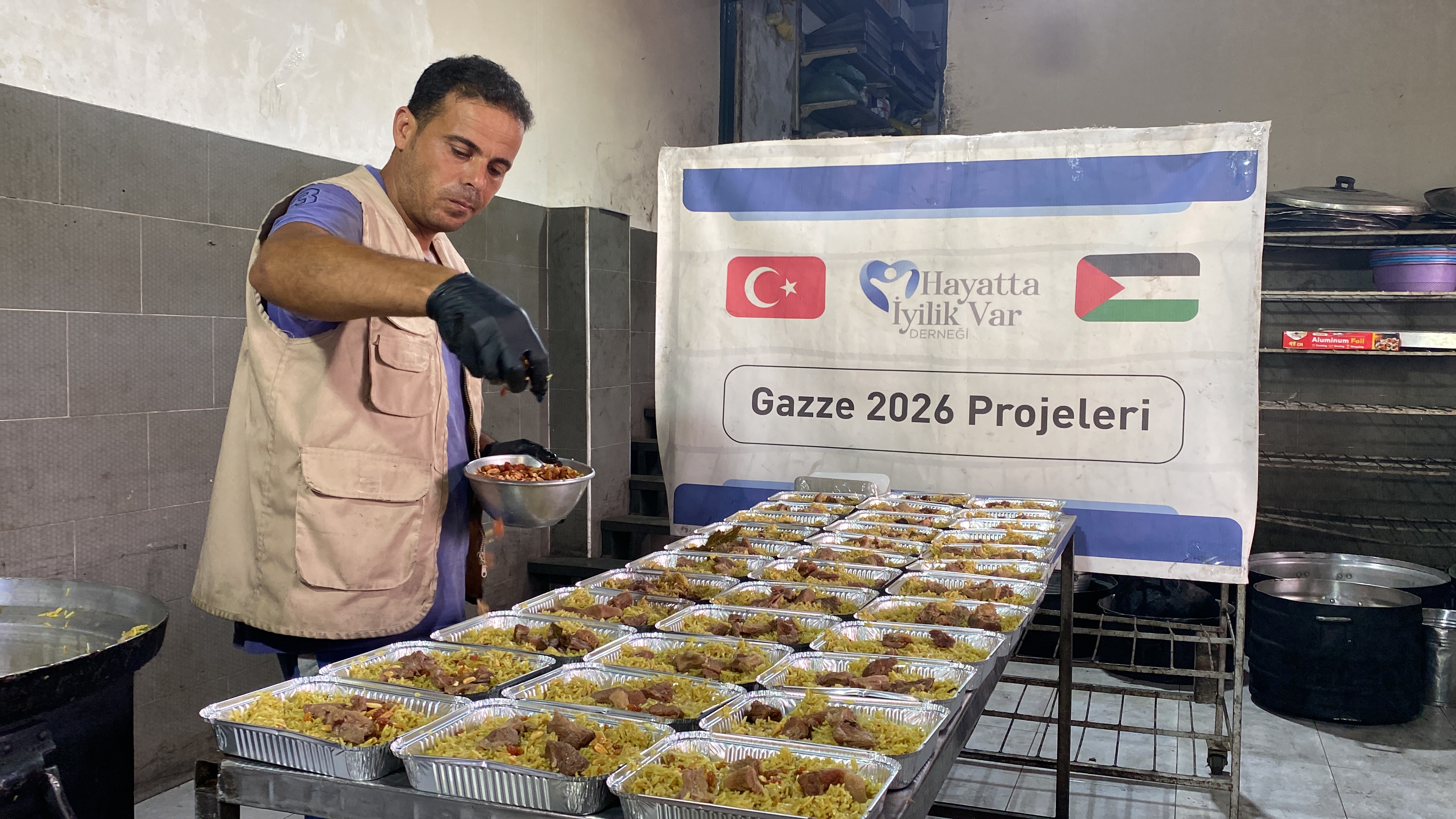 Gazze'de Sıcak Yemek Dağıtımlarımız Aralıksız Devam Ediyor - Görsel 5