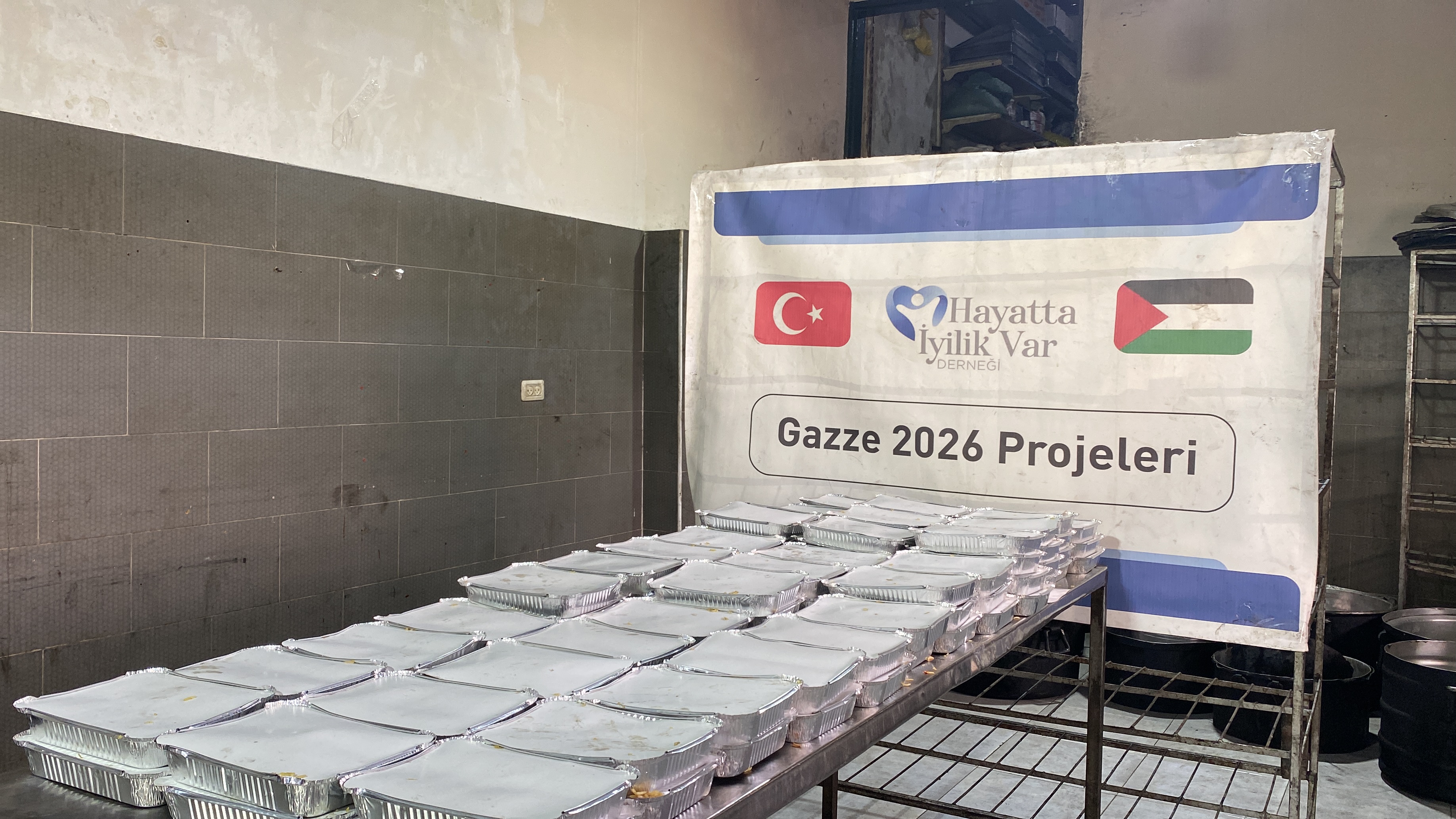 Gazze'de Sıcak Yemek Dağıtımlarımız Aralıksız Devam Ediyor - Görsel 6