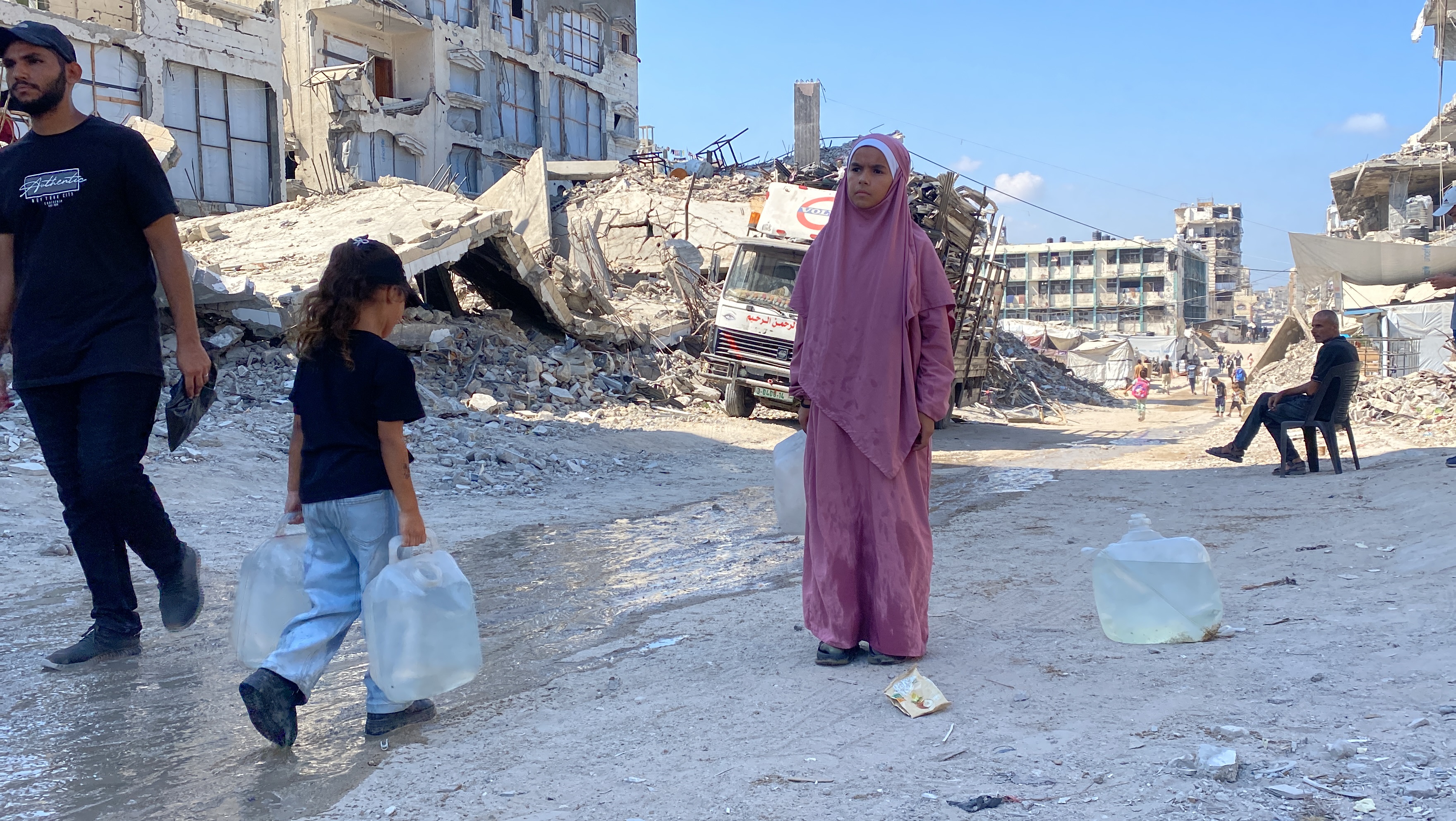 Gazze’de Hayatta İyilik Var Derneği Su Yardımlarını Sürdürüyor. - Görsel 7