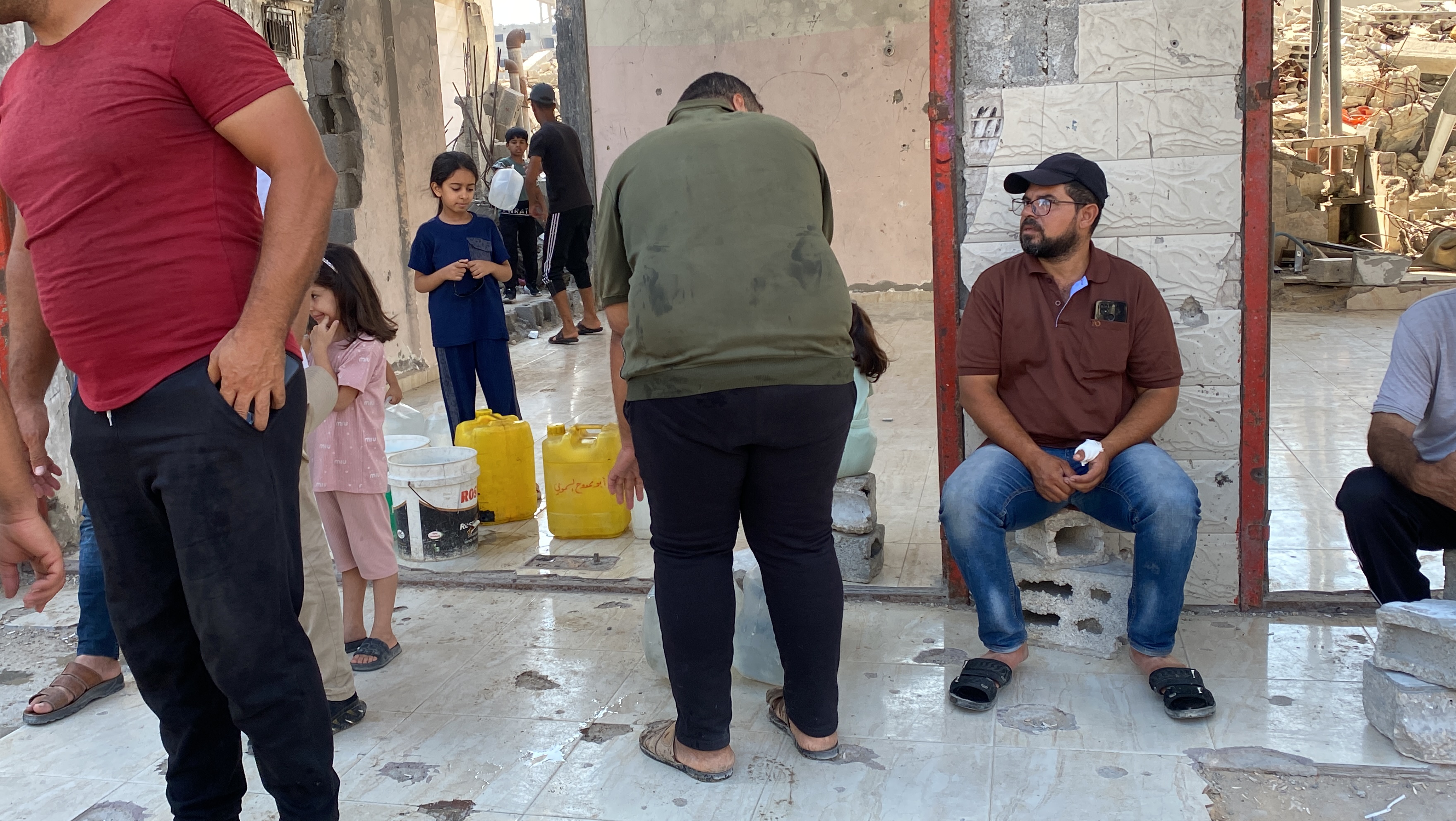 Gazze’de Hayatta İyilik Var Derneği Su Yardımlarını Sürdürüyor. - Görsel 12