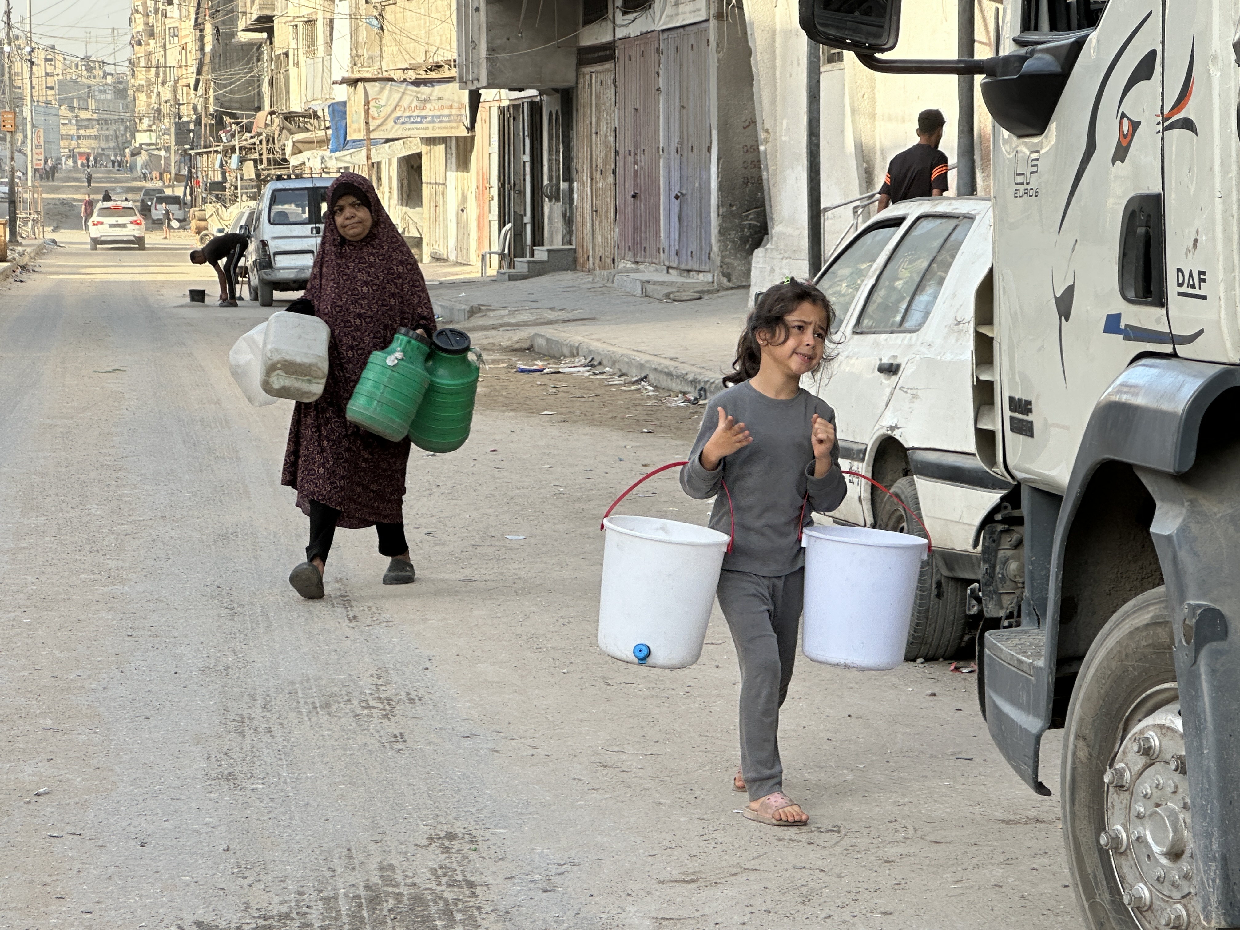 Hayatta İyilik Var Derneği Gazze’de Temiz Su Dağıtımına Devam Ediyor - Görsel 9
